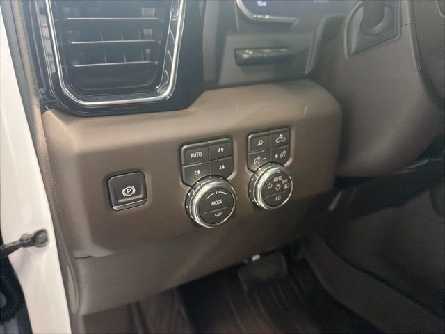 New 2026 GMC Sierra 3500 Denali w/ Technology Package image 23