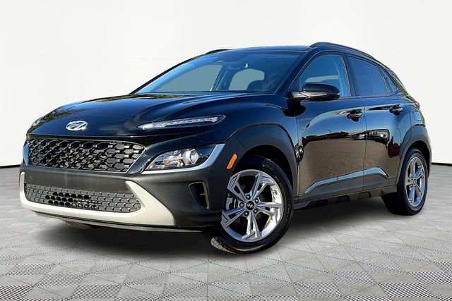 Used 2023 Hyundai Kona SEL w/ Cargo Package image 2
