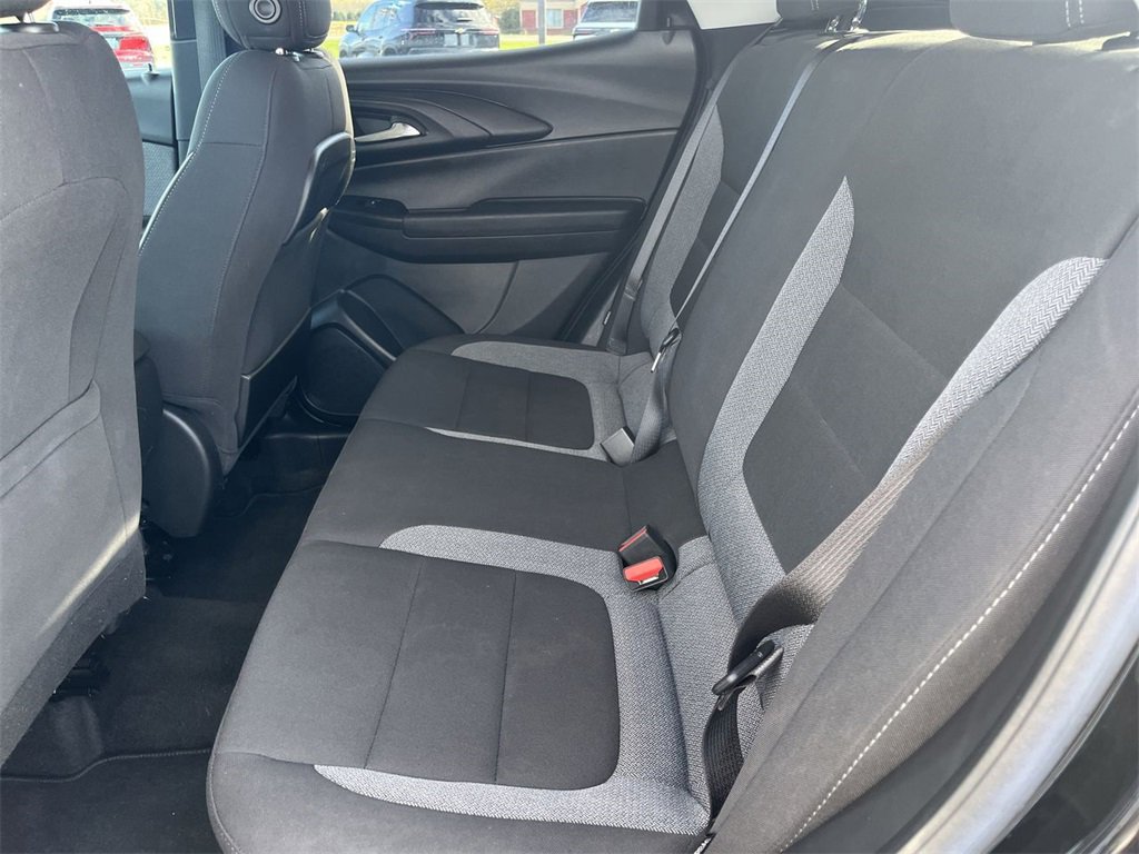 Certified 2022 Chevrolet TrailBlazer LT w/ Driver Confidence Package image 22