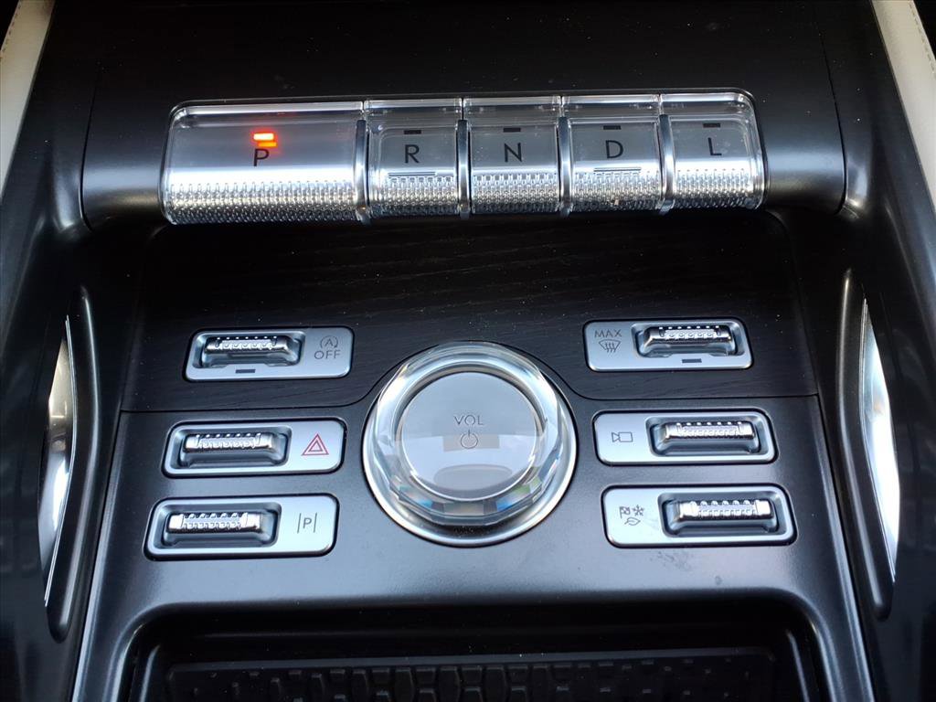 Certified 2025 Lincoln Nautilus Reserve AWD/4WD image 26