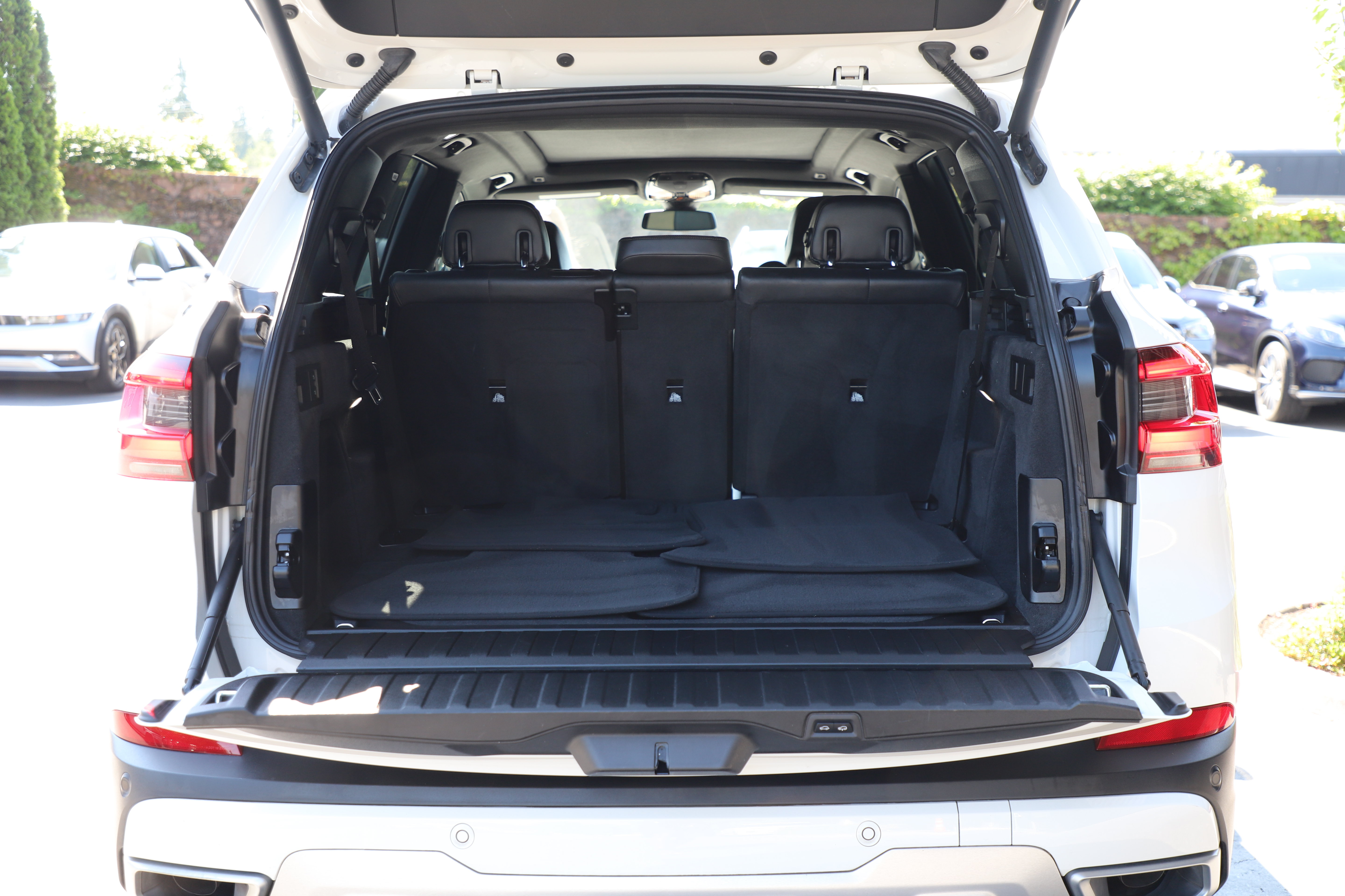 Used 2020 BMW X5 sDrive40i w/ Convenience Package RWD image 16