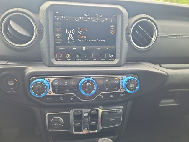 Used 2022 Jeep Wrangler Unlimited Sahara w/ Cold Weather Group AWD/4WD image 18