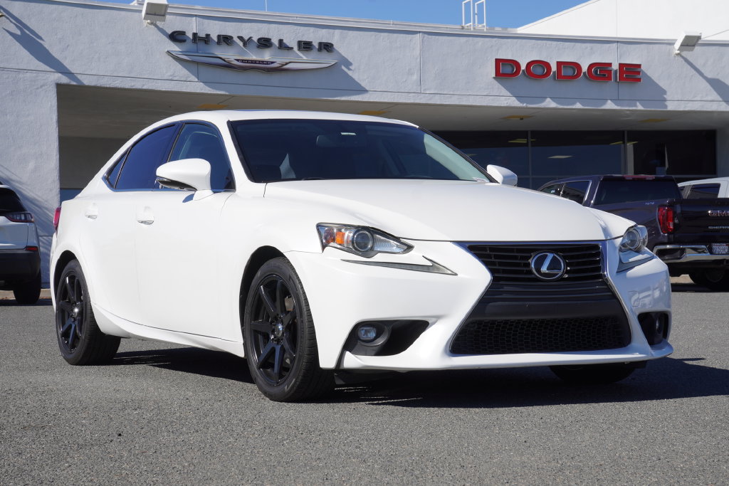 Used 2015 Lexus IS 250 RWD image 2