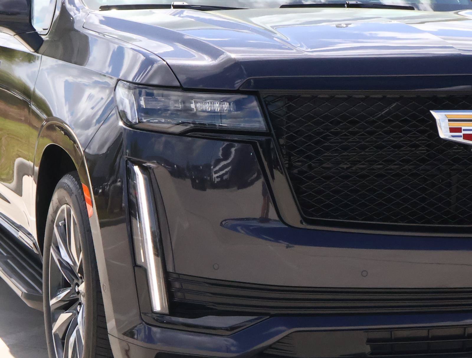 Used 2024 Cadillac Escalade Sport Platinum AWD/4WD image 9