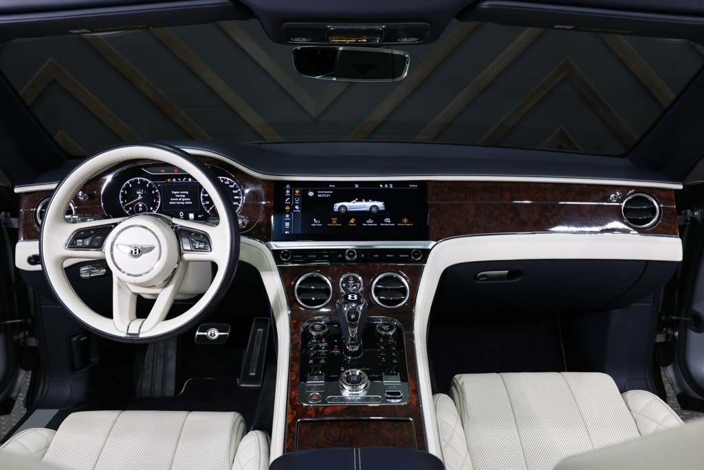 Used 2021 Bentley Continental GT image 34