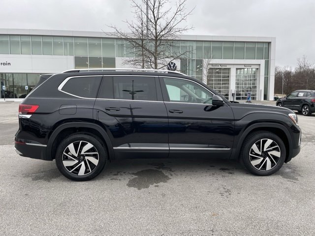 New 2025 Volkswagen Atlas SEL image 8