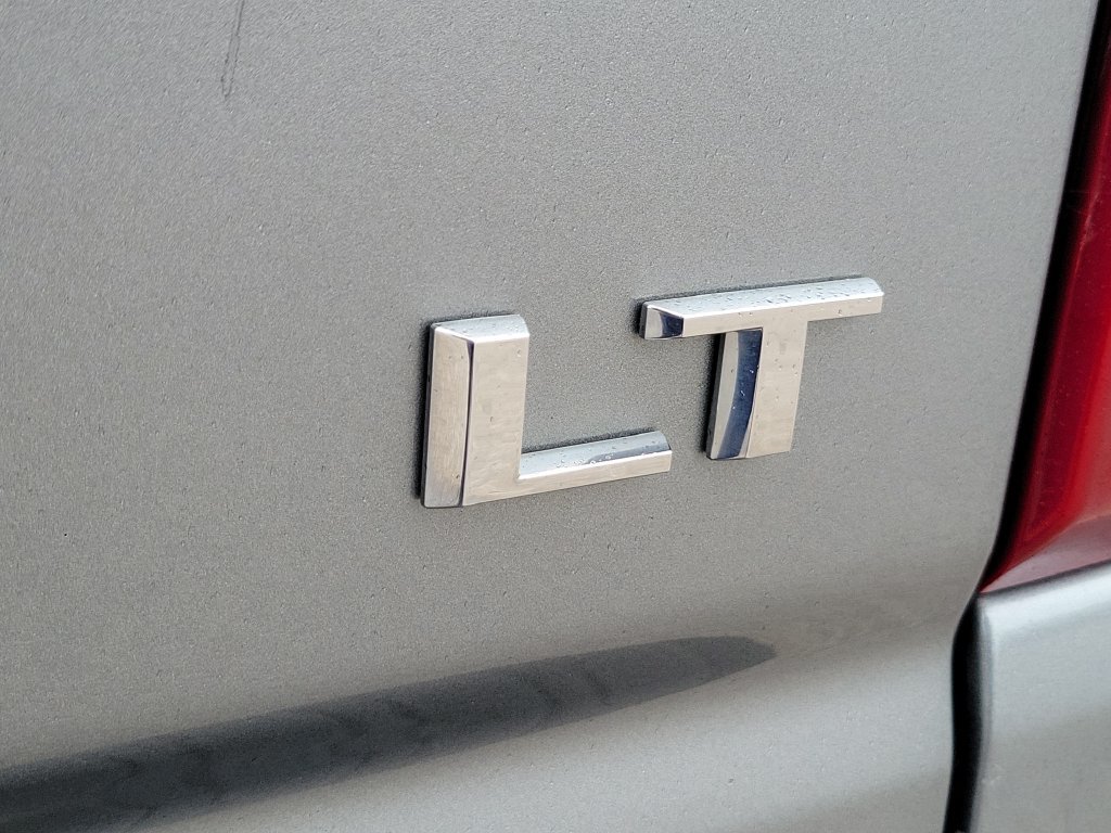Used 2025 Chevrolet Silverado 1500 LT AWD/4WD image 8