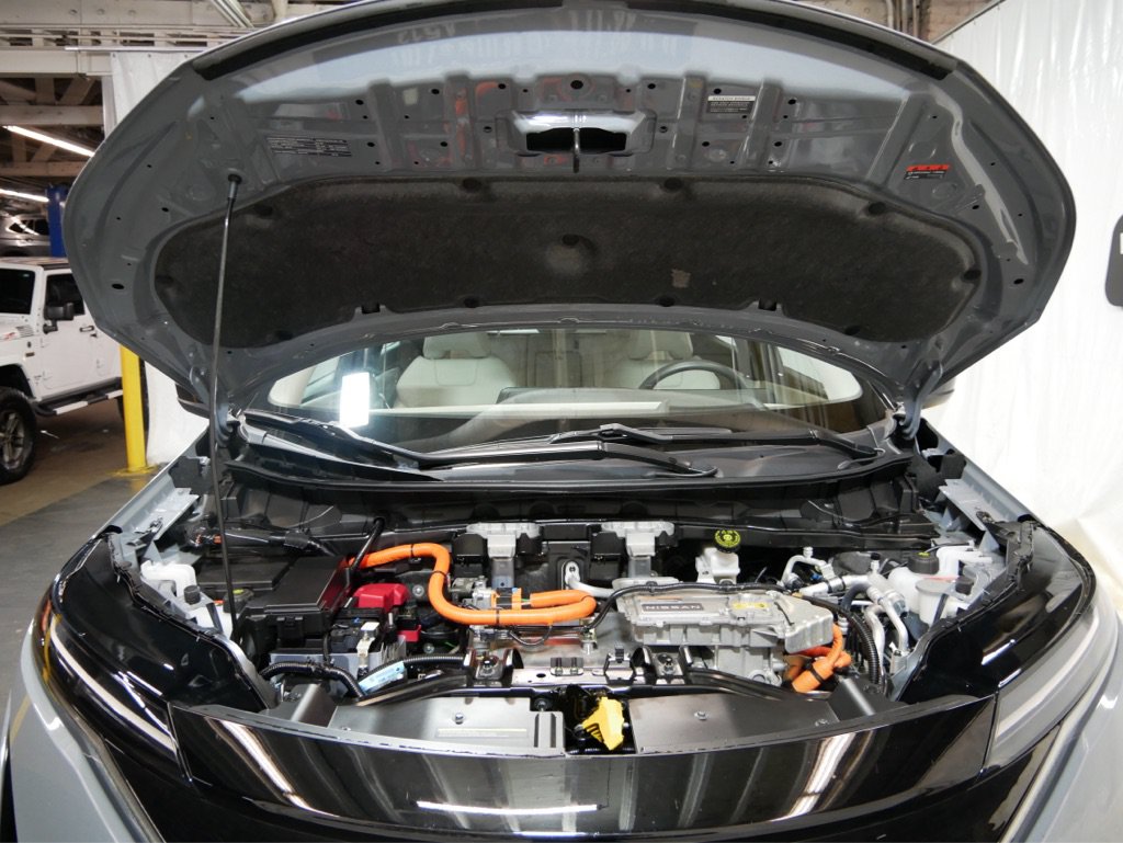 Used 2024 Nissan Ariya AWD image 30