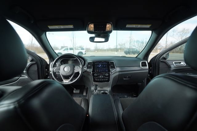Used 2020 Jeep Grand Cherokee Altitude image 24