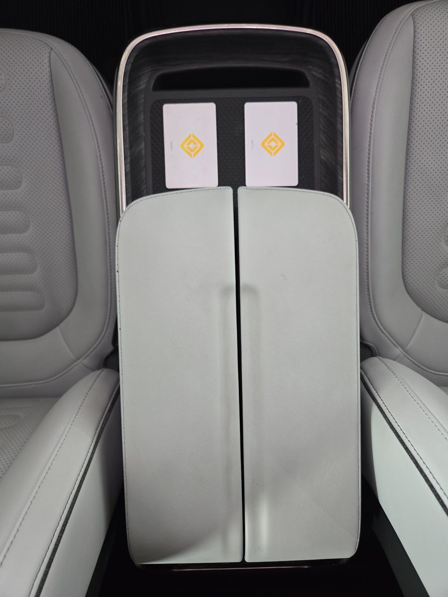 Used 2023 Rivian R1T Adventure Quad AWD/4WD image 29