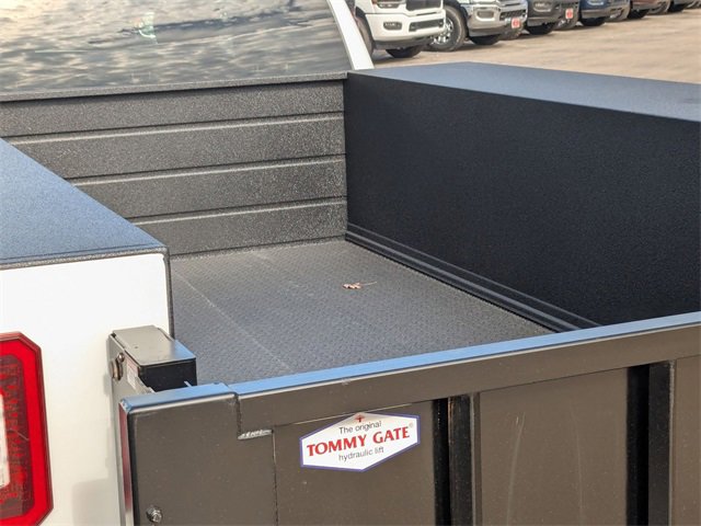 New 2024 RAM 3500 Tradesman w/ Chrome Appearance Group image 29