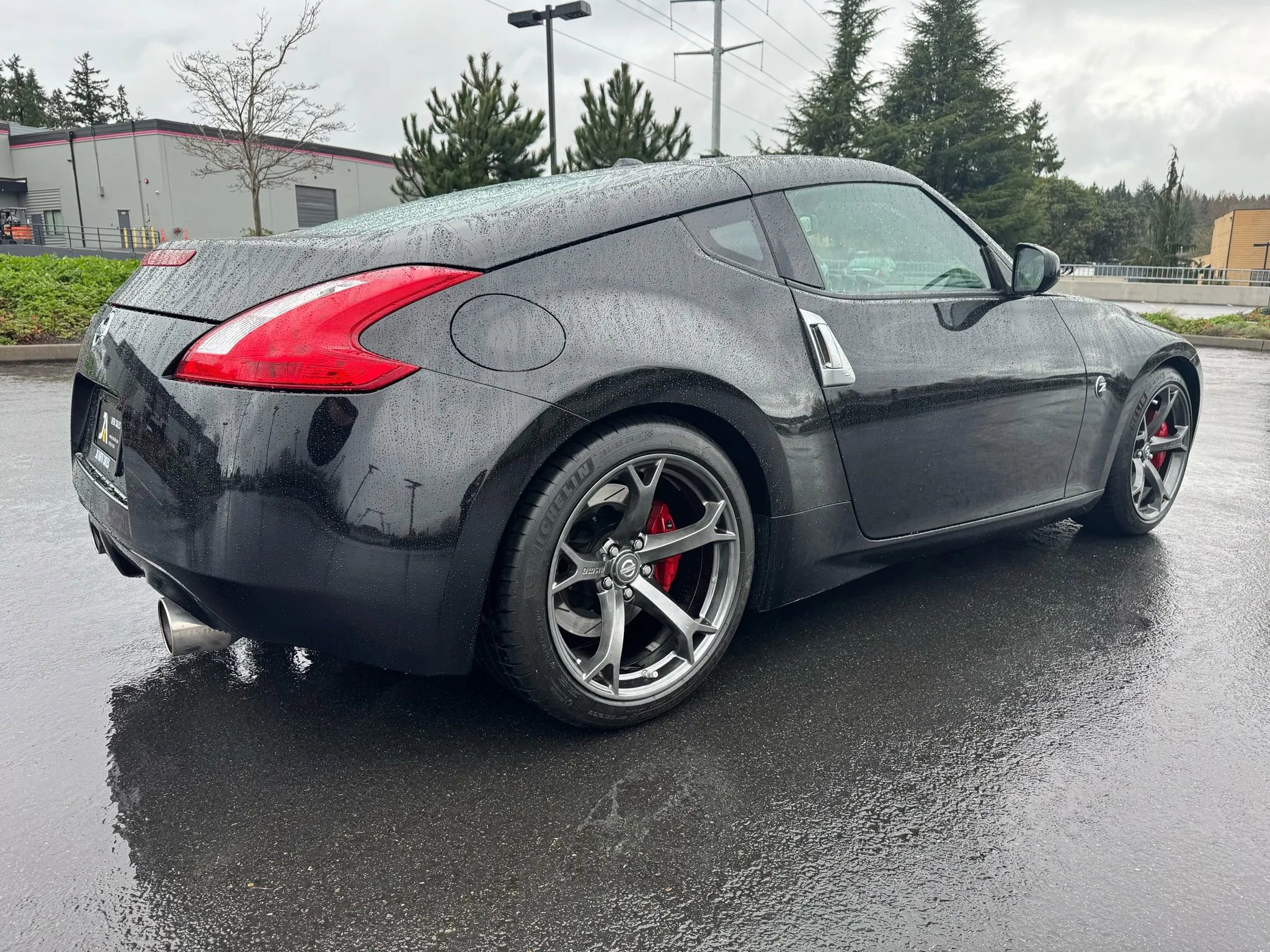 Used 2010 Nissan 370Z Touring image 11