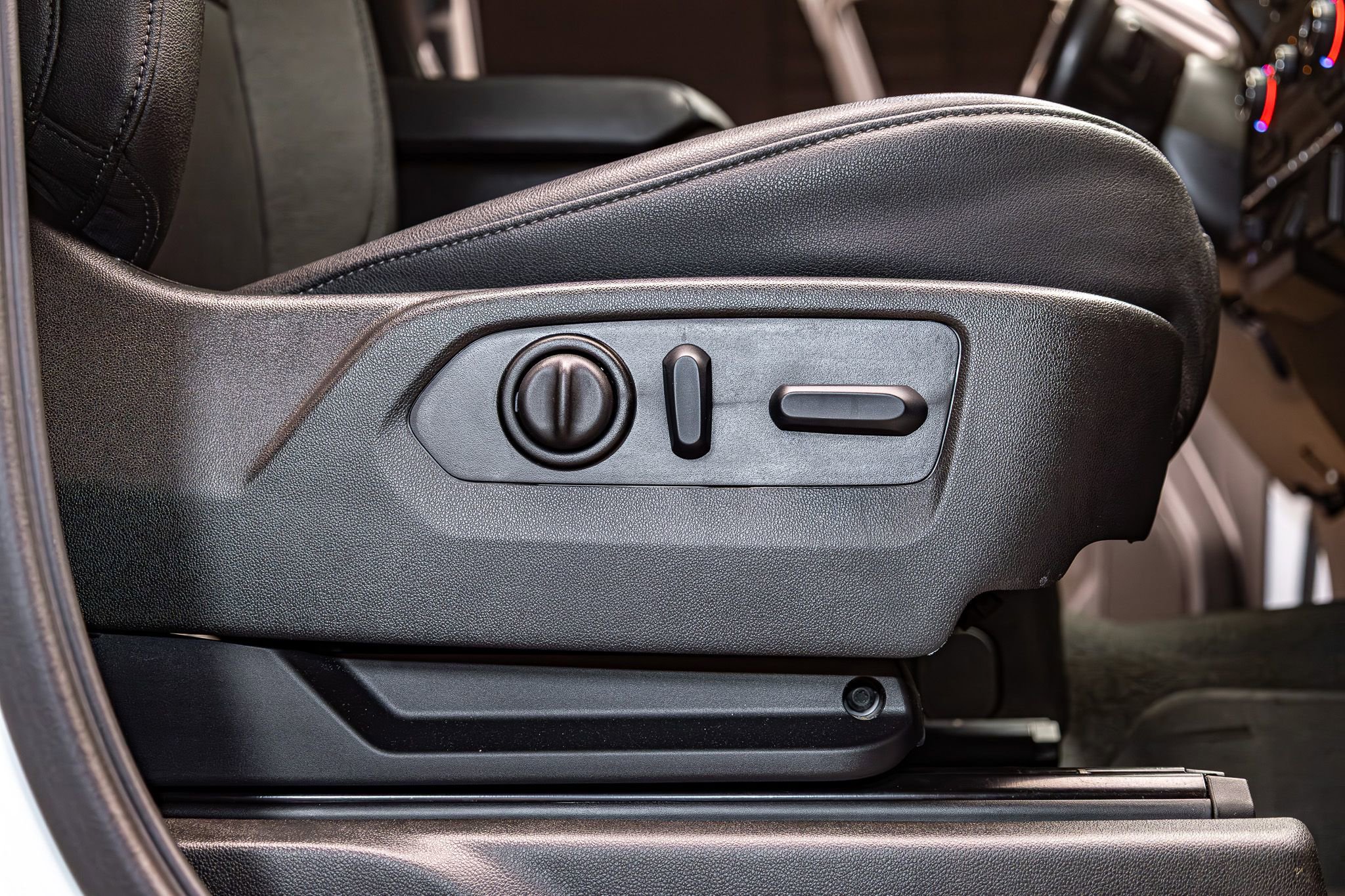 Used 2023 Chevrolet Silverado 3500 LTZ w/ Z71 Off-Road Package image 26