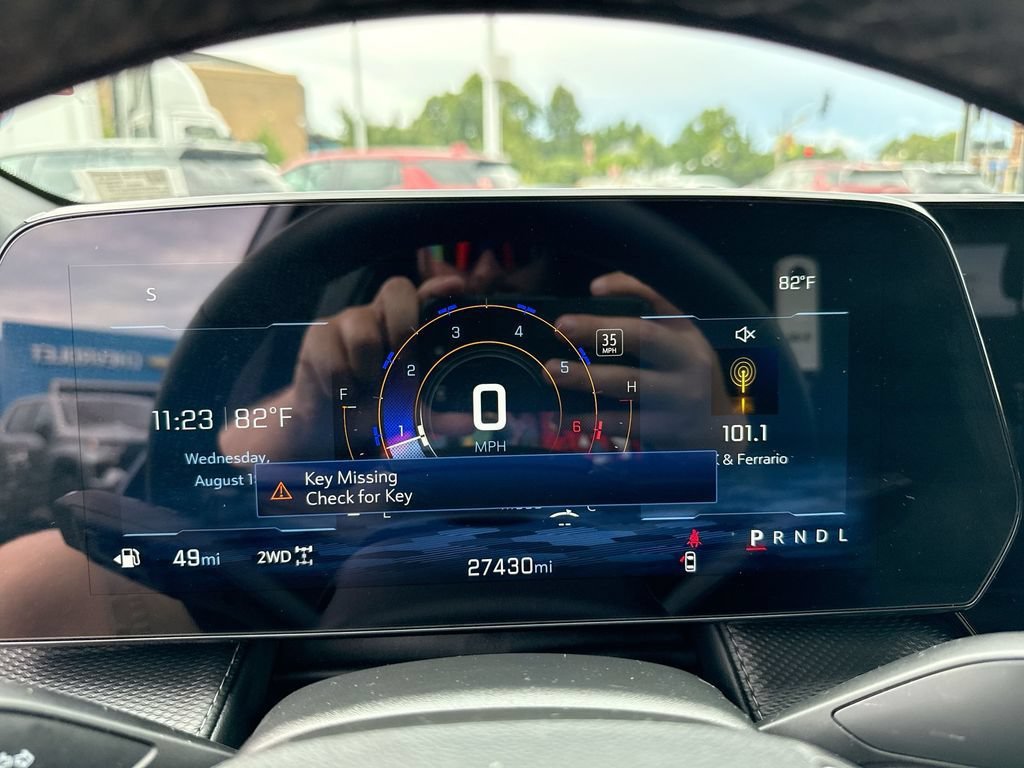Used 2026 Chevrolet Equinox LT AWD/4WD image 14