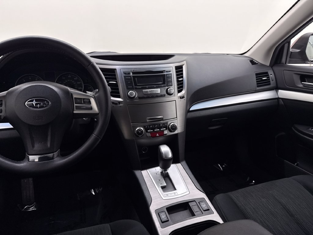 Used 2013 Subaru Outback 2.5i Premium AWD/4WD image 17