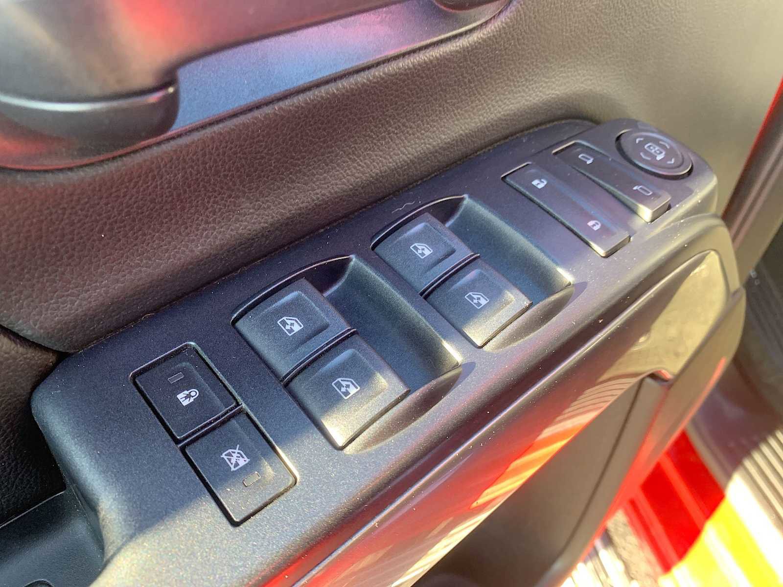 Used 2018 Chevrolet Silverado 1500 LT w/ All Star Edition image 20