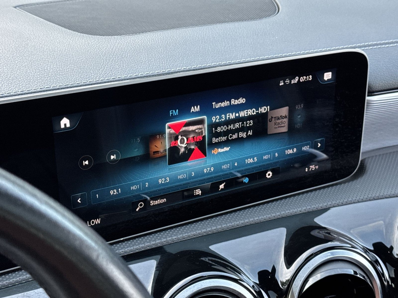 Used 2020 Mercedes-Benz CLA 250 4MATIC image 23