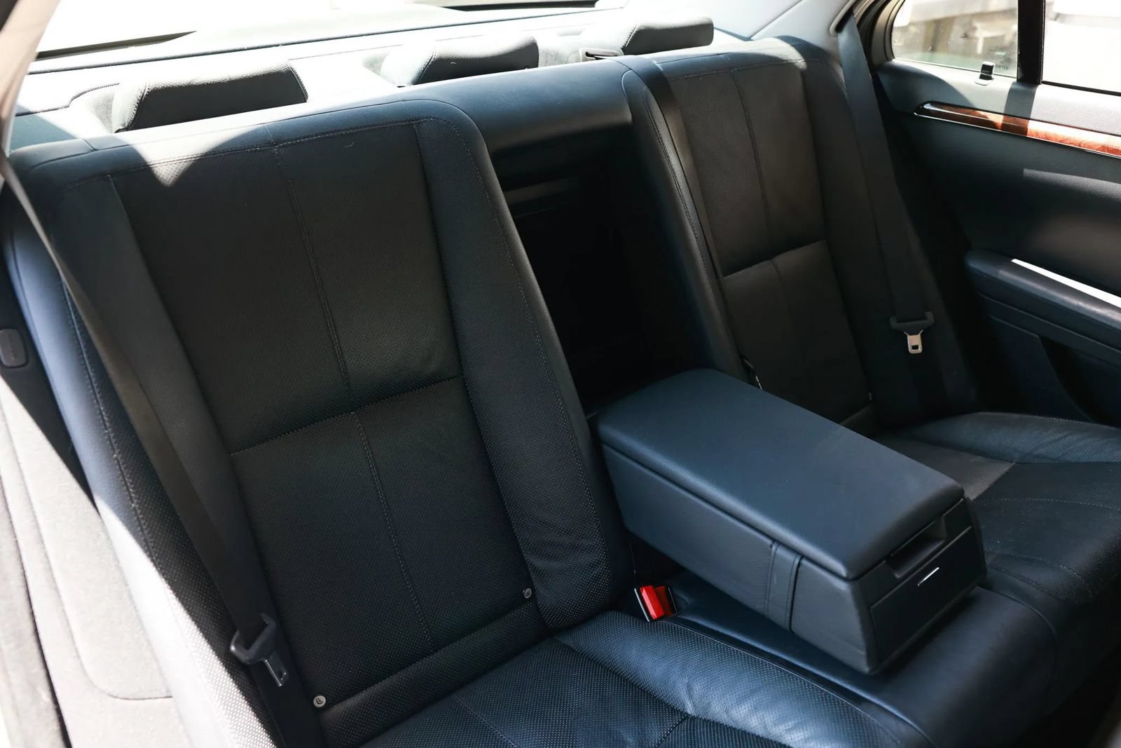 Used 2007 Mercedes-Benz S 550 image 24