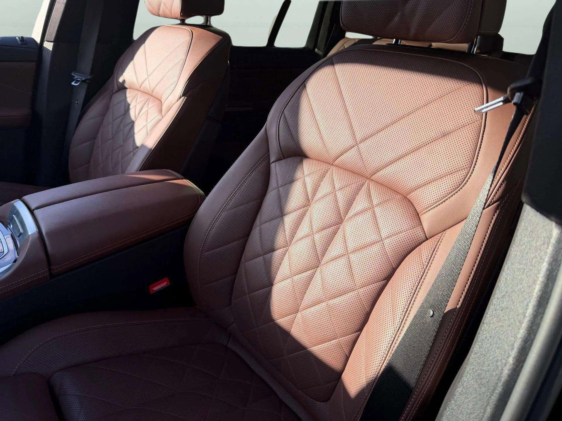 Used 2023 BMW X7 xDrive40i w/ Executive Package image 24