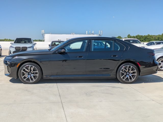 Used 2025 BMW 750e xDrive w/ Executive Package AWD/4WD image 9