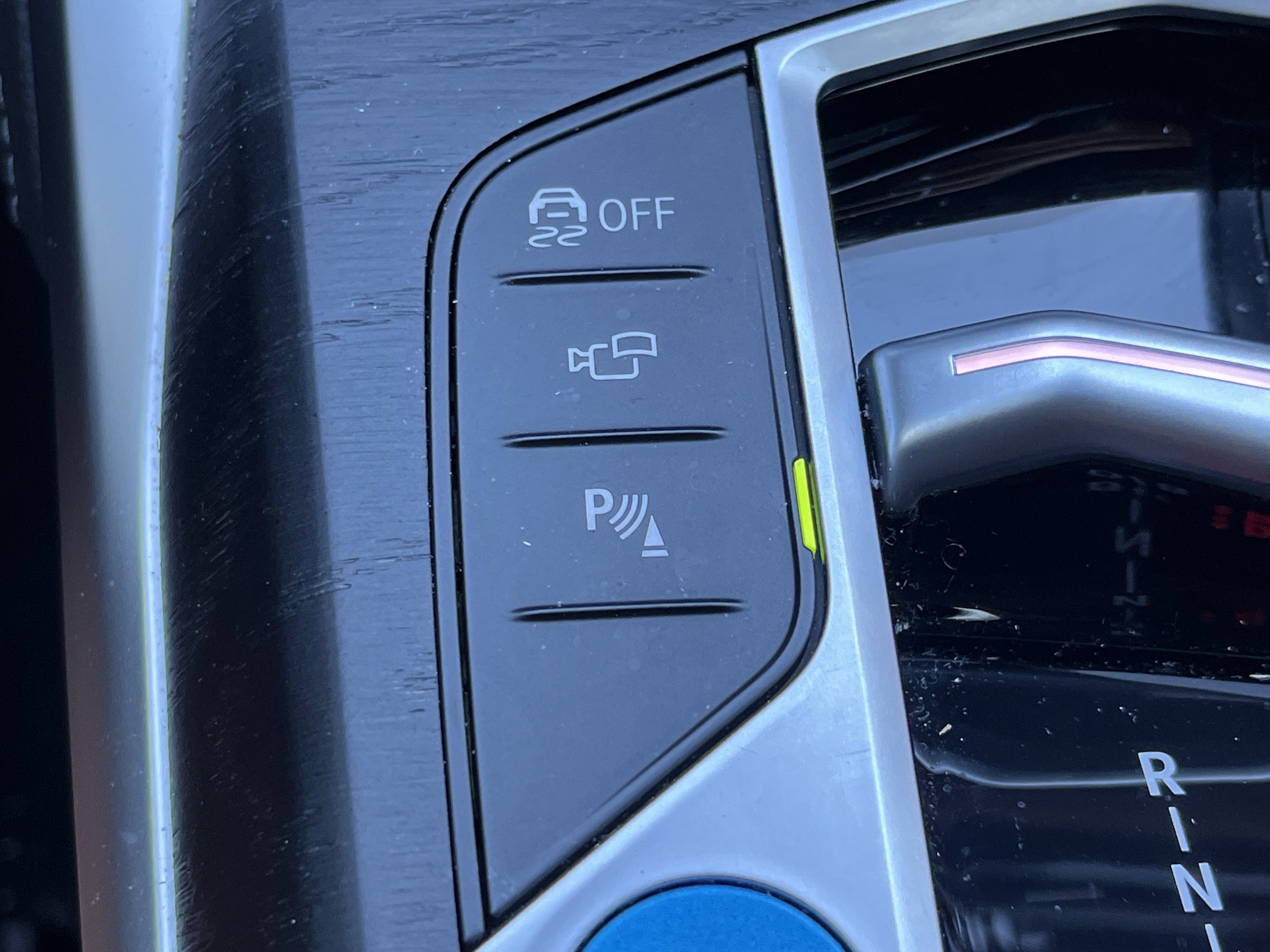 Used 2023 BMW i4 eDrive40 w/ M Sport Package image 10