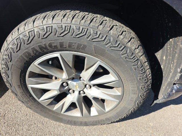 Used 2020 Chevrolet Silverado 1500 High Country w/ Safety Package II AWD/4WD image 15