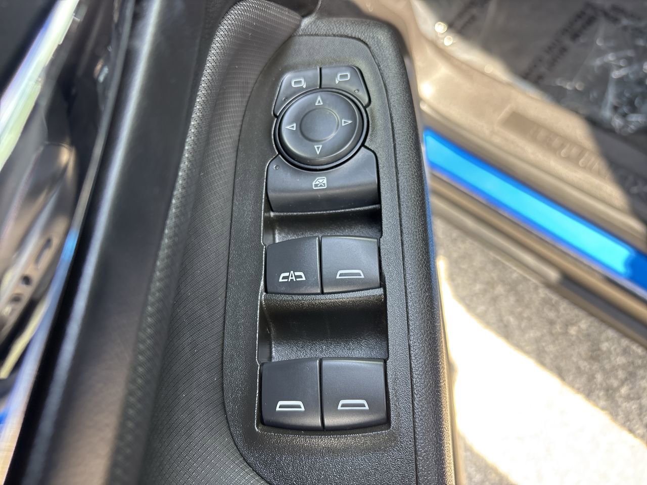 Used 2024 Chevrolet Equinox RS FWD image 18
