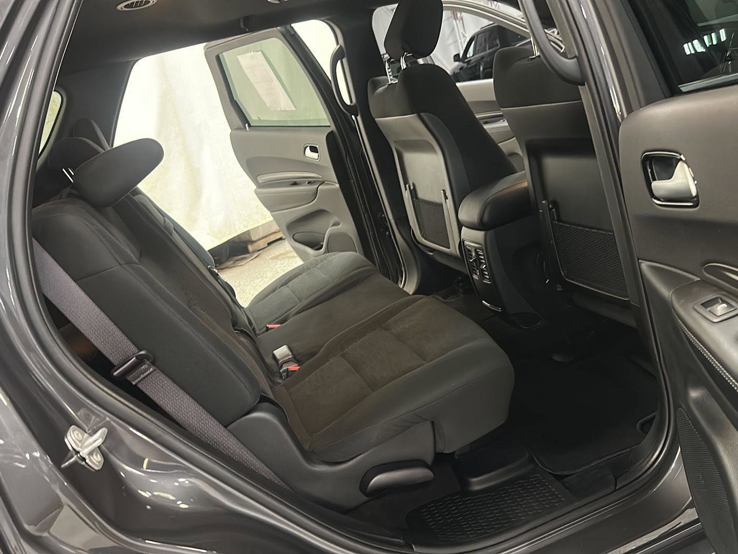 Certified 2024 Dodge Durango SXT w/ SXT Blacktop Group AWD/4WD image 31