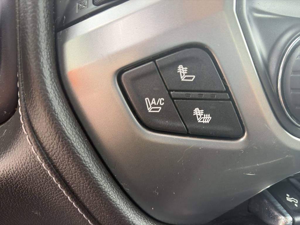 Used 2015 Chevrolet Silverado 2500 LTZ w/ Duramax Plus Package AWD/4WD image 27
