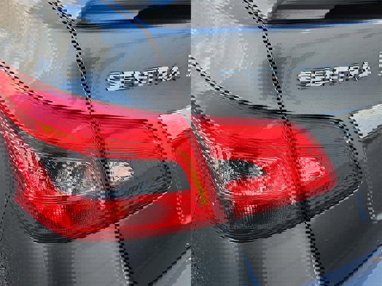 Used 2019 Nissan Sentra SR image 33