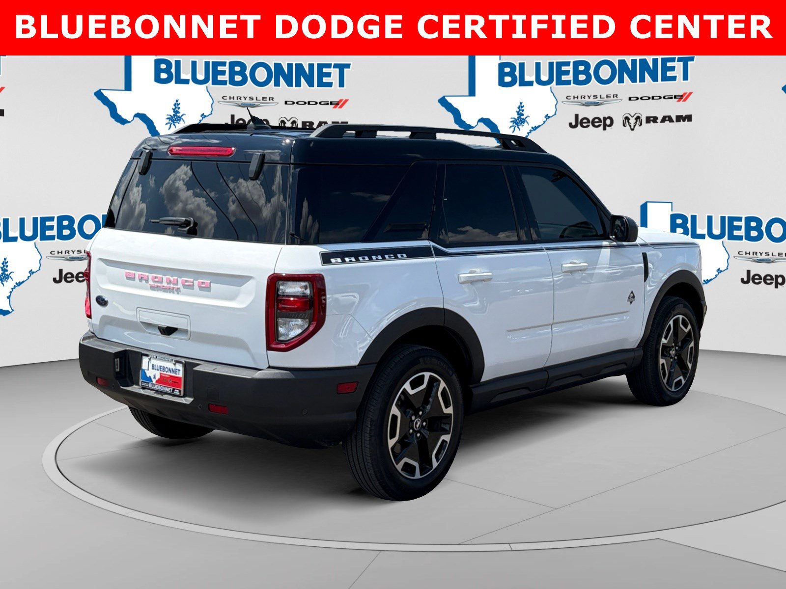 Used 2024 Ford Bronco Sport Outer Banks w/ Tech Package AWD/4WD image 5
