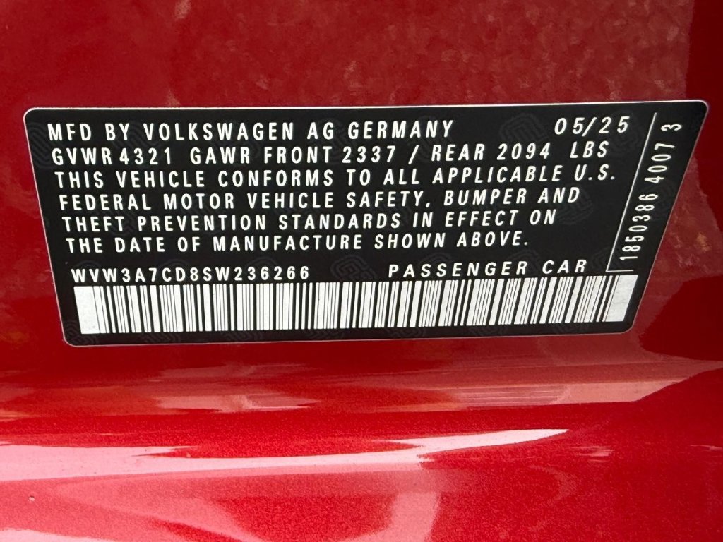 Certified 2025 Volkswagen GTI SE FWD image 23