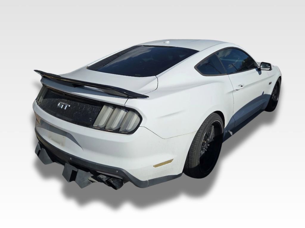 Used 2016 Ford Mustang GT Premium image 4