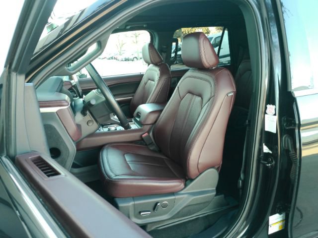 Used 2024 Ford Expedition Max Limited image 6