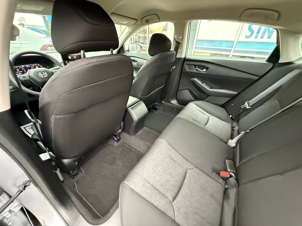 Used 2023 Honda Accord LX image 28
