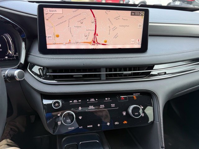 Used 2023 INFINITI QX60 Luxe w/ Cargo Package AWD/4WD image 4