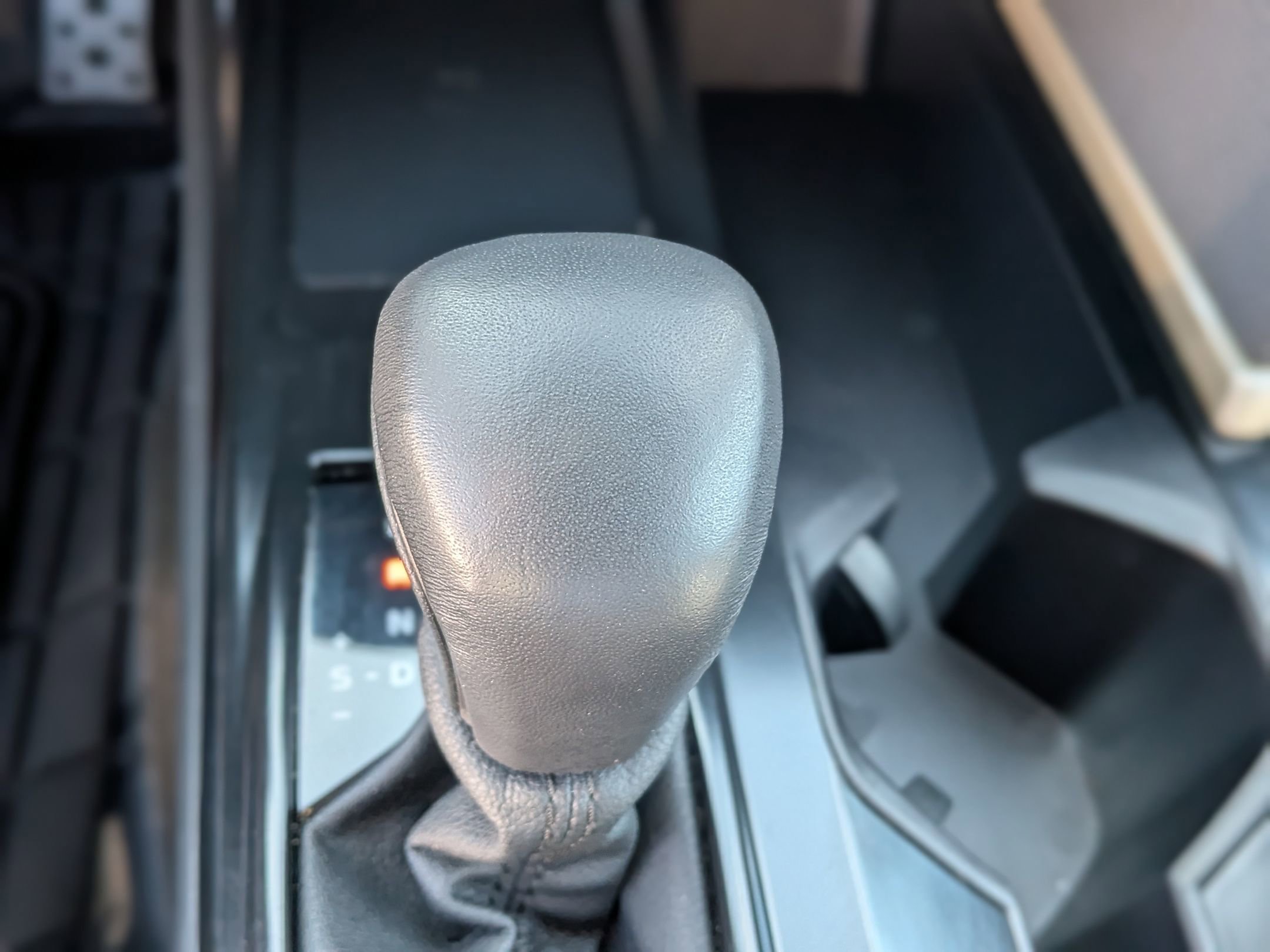 Used 2025 Toyota Camry SE image 31