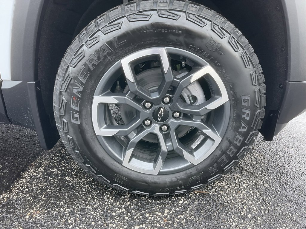 New 2026 Chevrolet Equinox ACTIV image 33