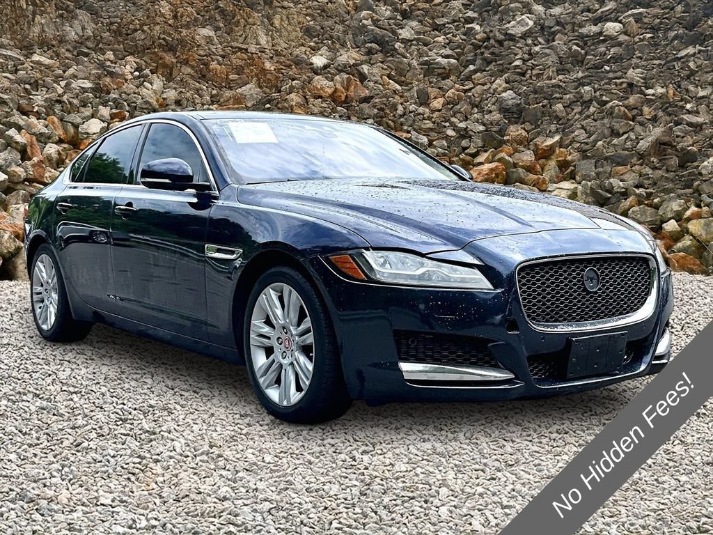 Used 2017 Jaguar XF Prestige AWD/4WD image 10