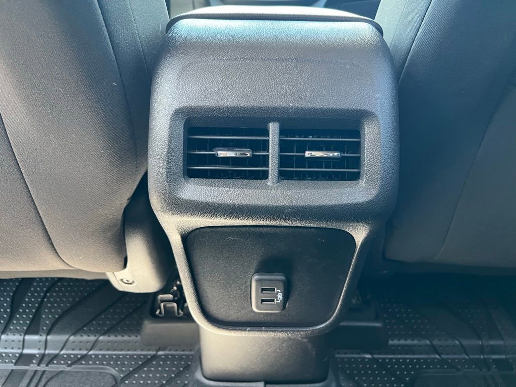 Used 2022 Chevrolet Equinox LT w/ LPO, Floor Liner Package AWD/4WD image 22