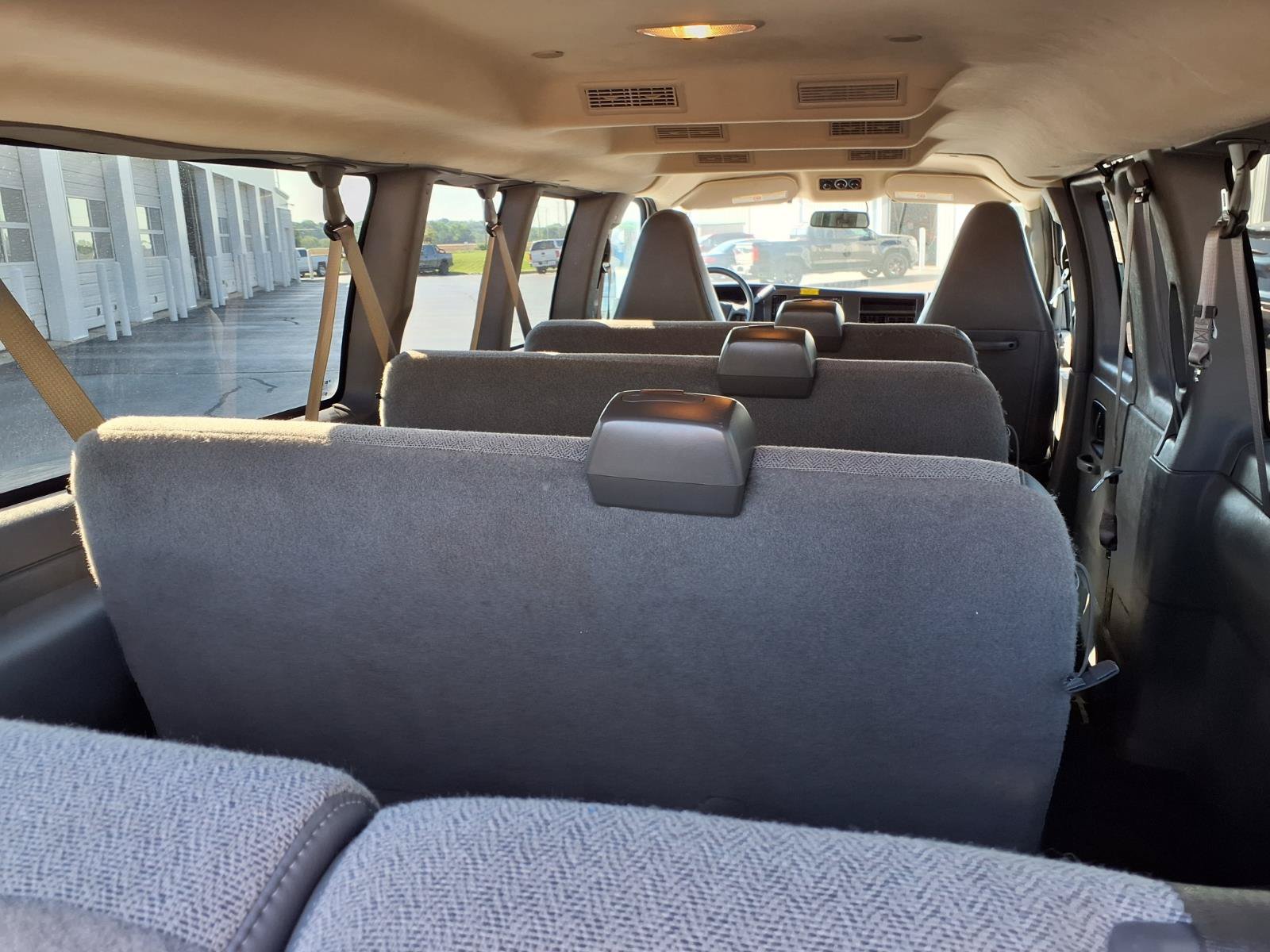 Used 2025 Chevrolet Express 3500 LS RWD image 26