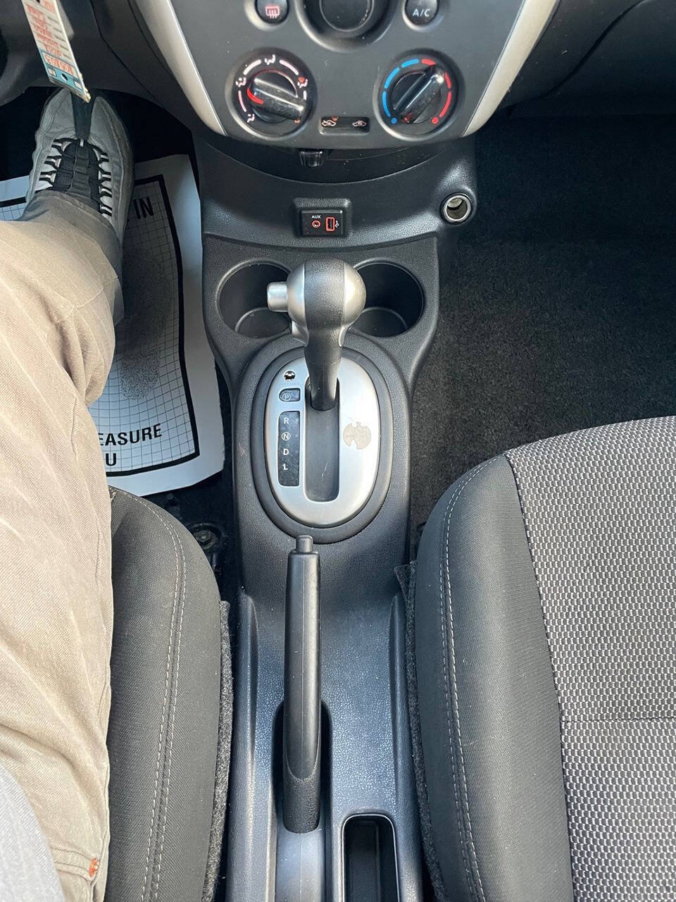 Used 2018 Nissan Versa SV FWD image 18