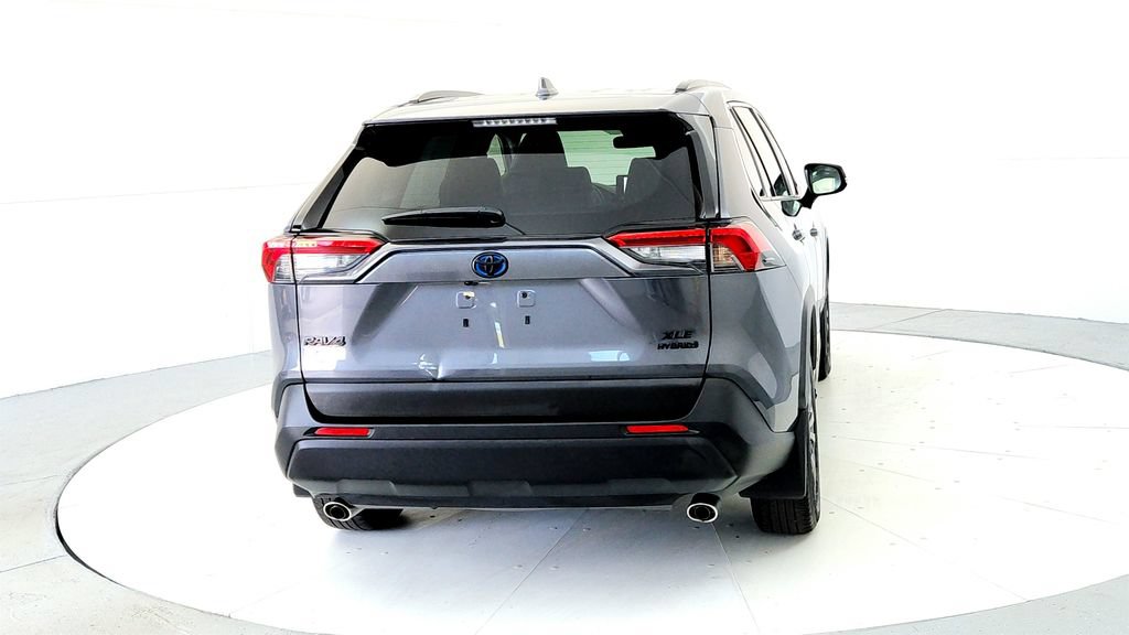 Used 2023 Toyota RAV4 XLE Premium AWD/4WD image 5