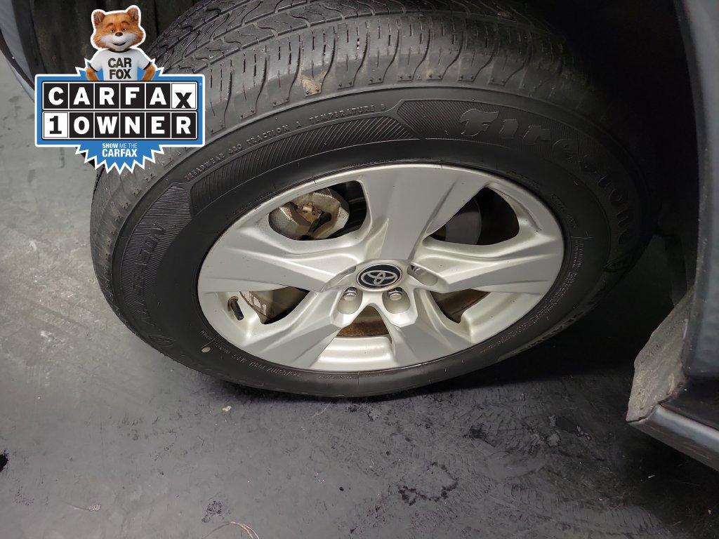 Used 2021 Toyota RAV4 XLE w/ XLE Grade Weather Package FWD image 13
