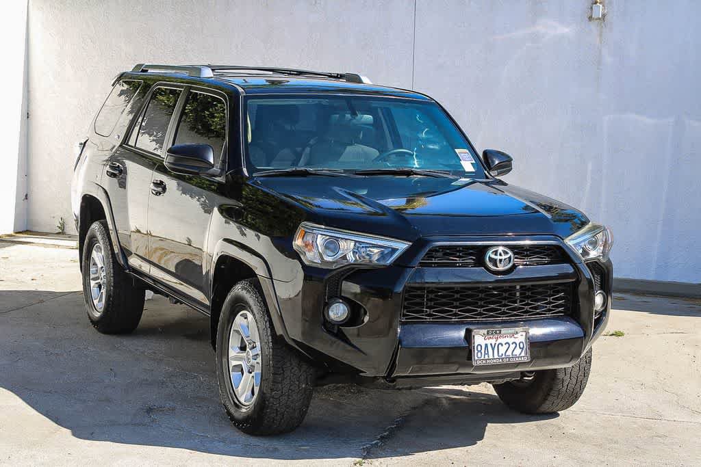 Used 2017 Toyota 4Runner SR5 image 3