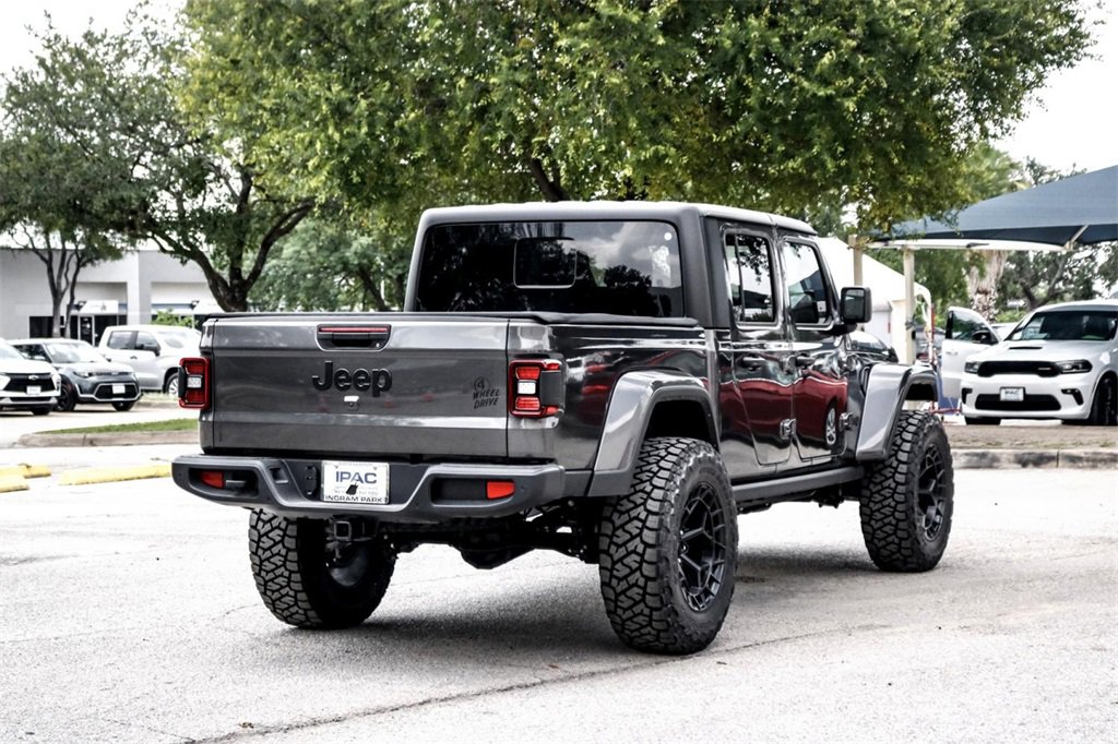 New 2024 Jeep Gladiator Sport image 4