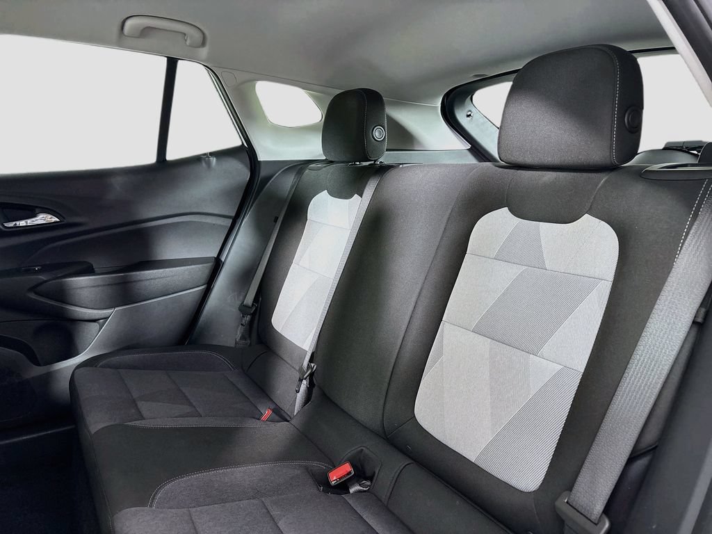 Certified 2025 Chevrolet Trax LS w/ LS Convenience Package FWD image 26