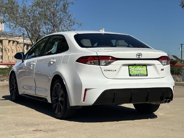 Used 2024 Toyota Corolla SE FWD image 3