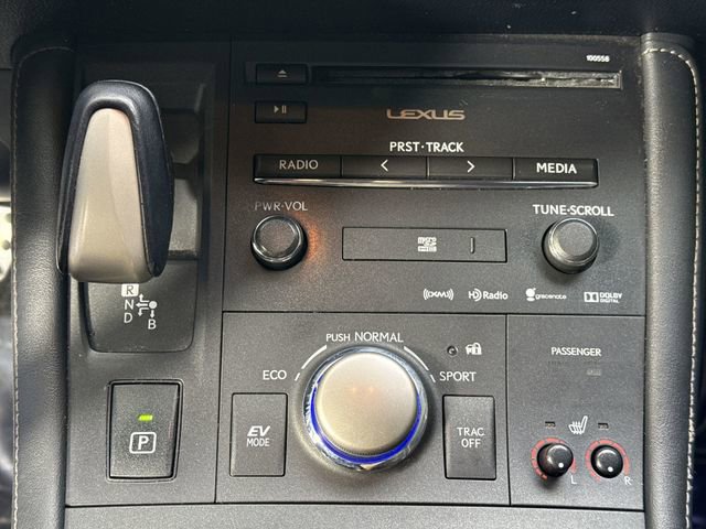 Used 2016 Lexus CT 200h w/ Navigation Package FWD image 18