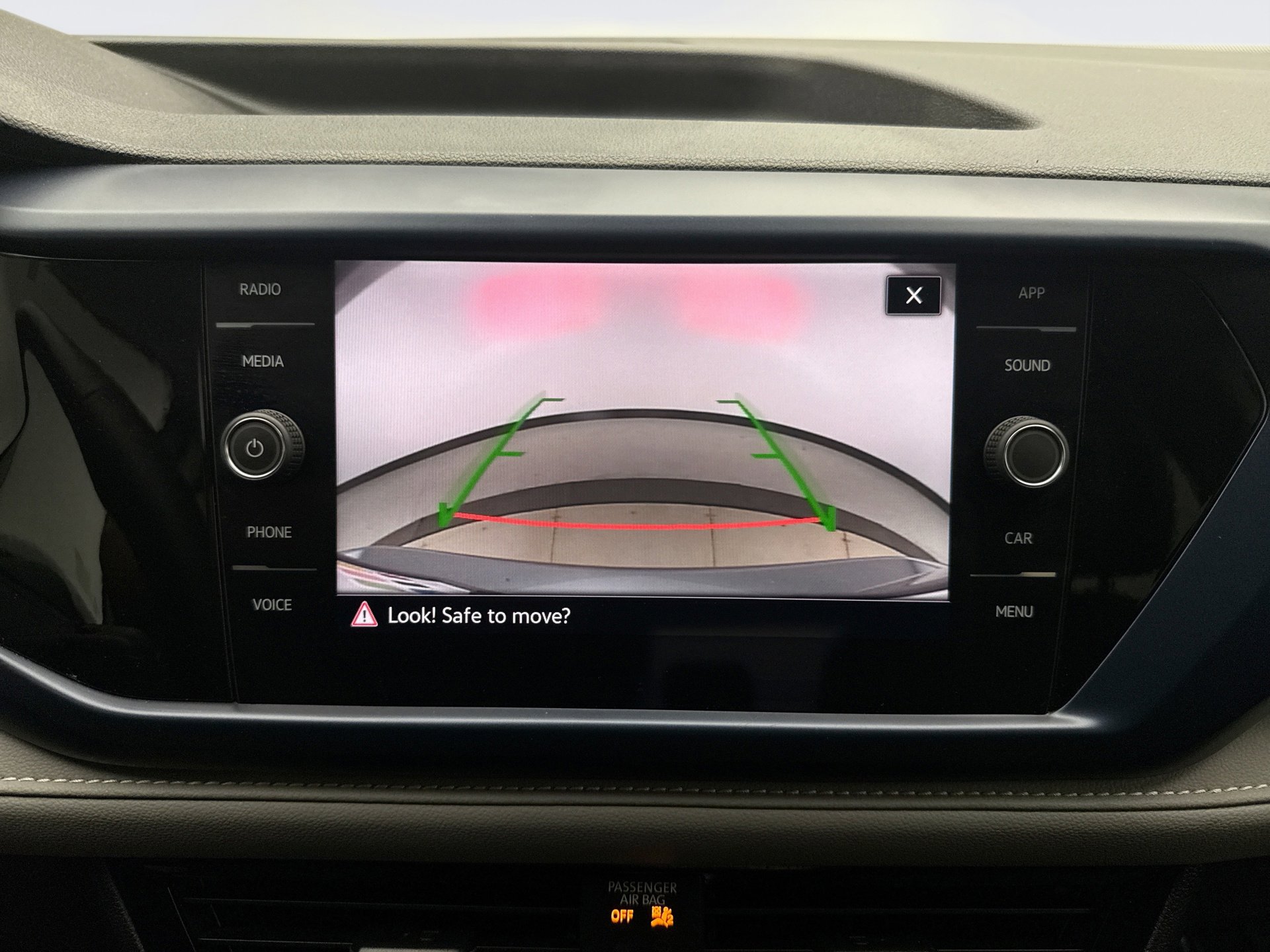 Used 2024 Volkswagen Taos SE AWD/4WD image 15